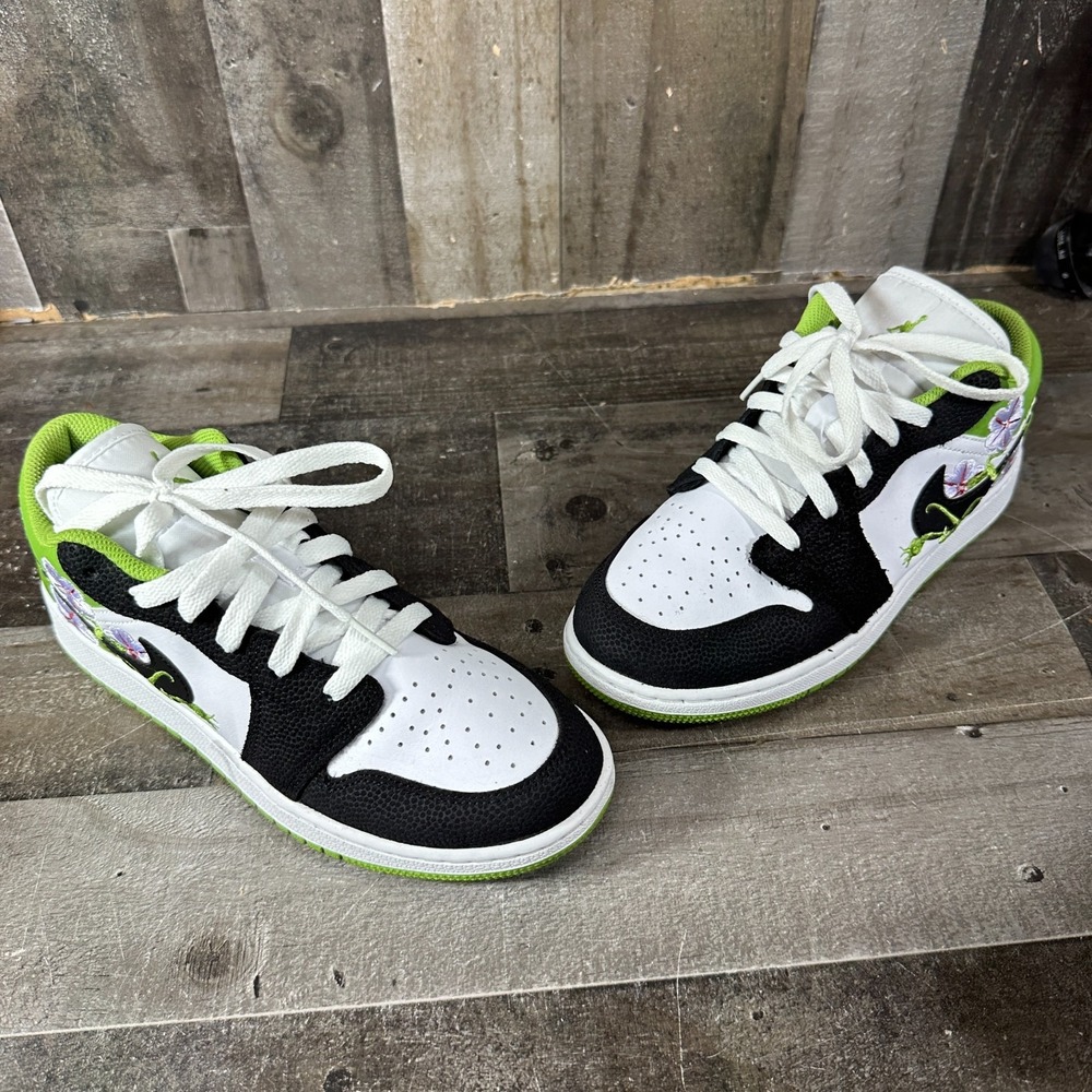 Nike Dunk Low Kids Sneaker Leather Green/White/Black US 7Y DQ8389-100
